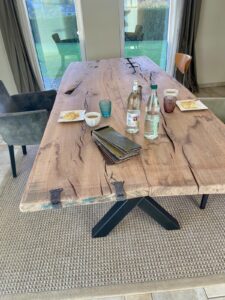 Mehr über den Artikel erfahren Holz, Stahl und eine klare Entscheidung