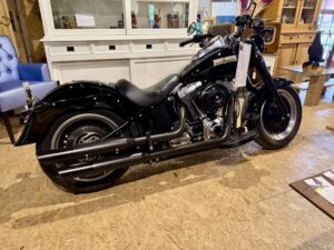 Mehr über den Artikel erfahren Was macht denn die Harley da?